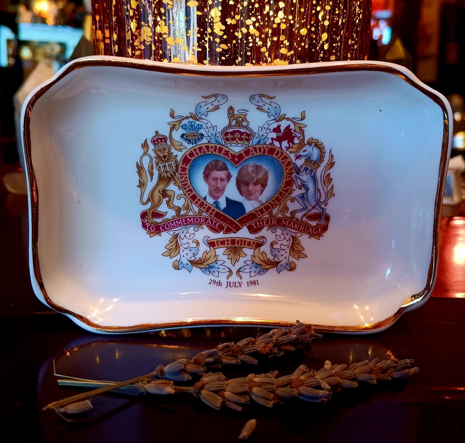Vintage 1981 Prince Charles Lady Diana Royal Wedding Commemorative Trinket Dish Vintage 1981 Prince Charles Lady Diana Royal Wedding Commemorative Trinket Dish