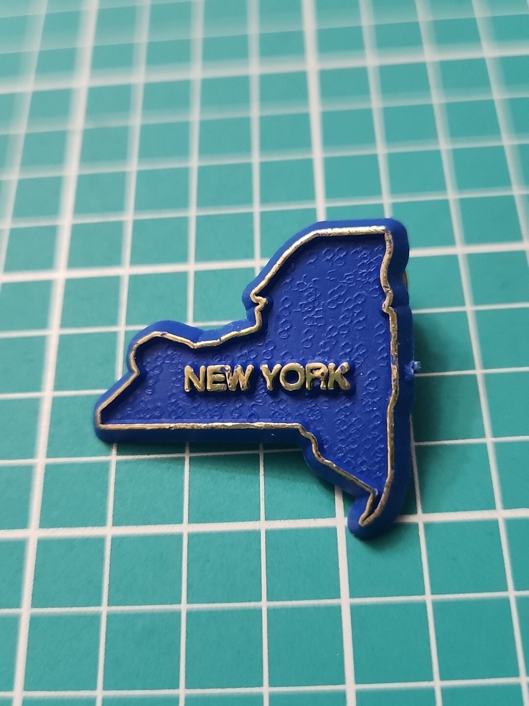 Vtg New York State Shaped Blue Plastic Lapel Pin Vtg New York State Shaped Blue Plastic Lapel Pin