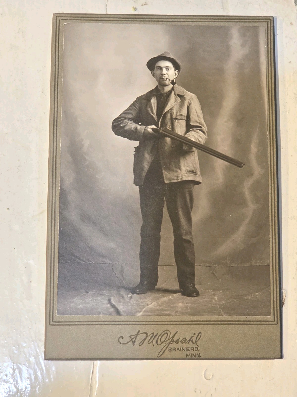 Antique Cabinet Card Photo Hunter w Shotgun Pipe Brainerd Minnesota c1900