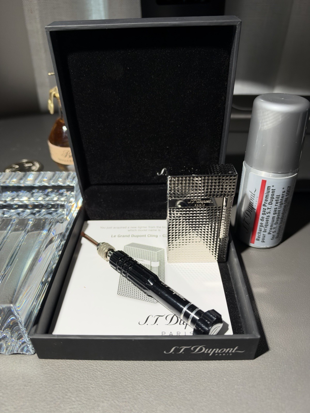 S.T. Dupont Le Grand Cling Diamond Head Palladium Lighter Full Set Tested. S.T. Dupont Le Grand Cling Diamond Head Palladium Lighter Full Set Tested.