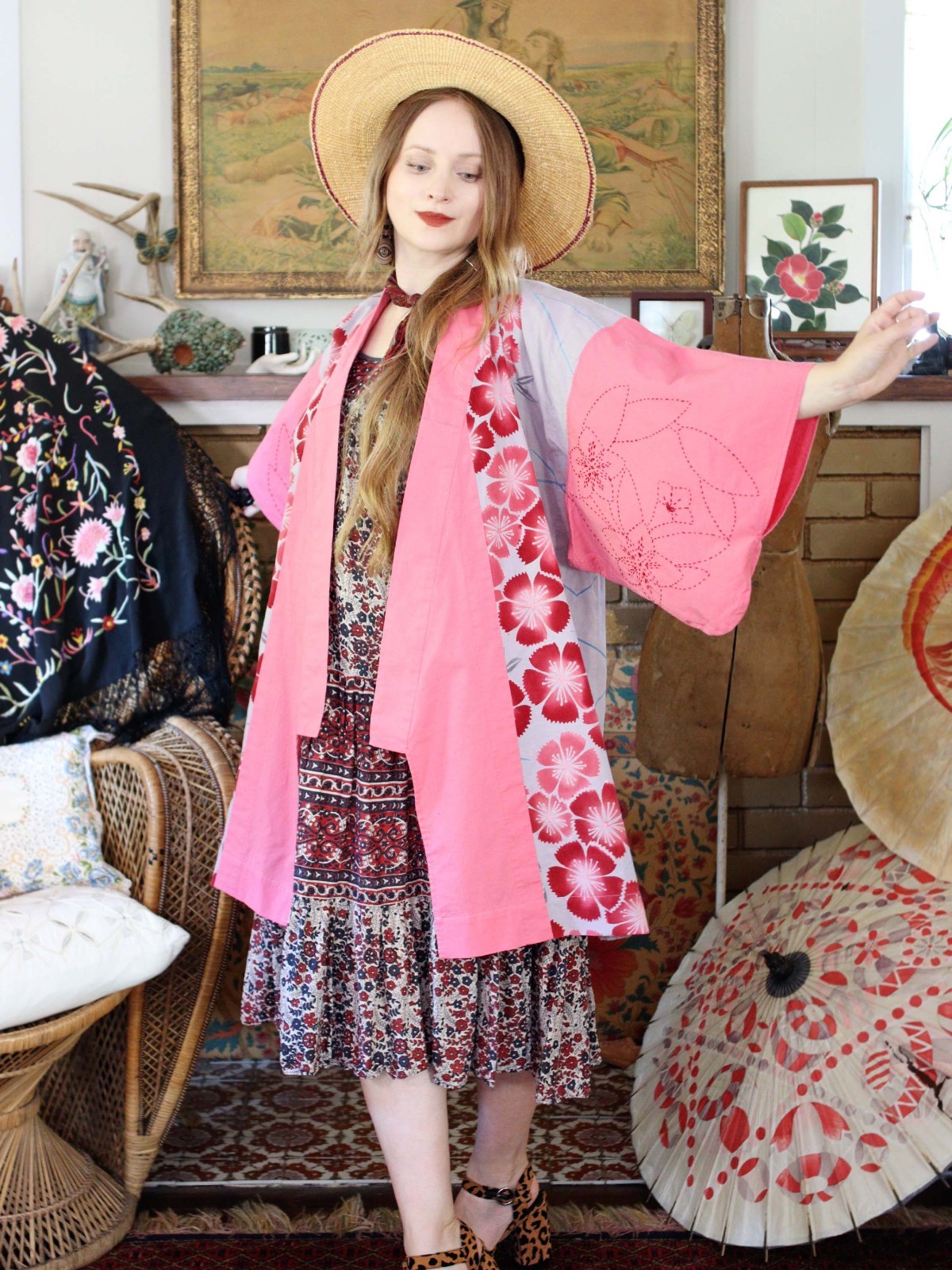 VTG Japanese Cotton Haori Kimono Jacket Soft Pink and Grey Palette Sakura Floral VTG Japanese Cotton Haori Kimono Jacket Soft Pink and Grey Palette Sakura Floral