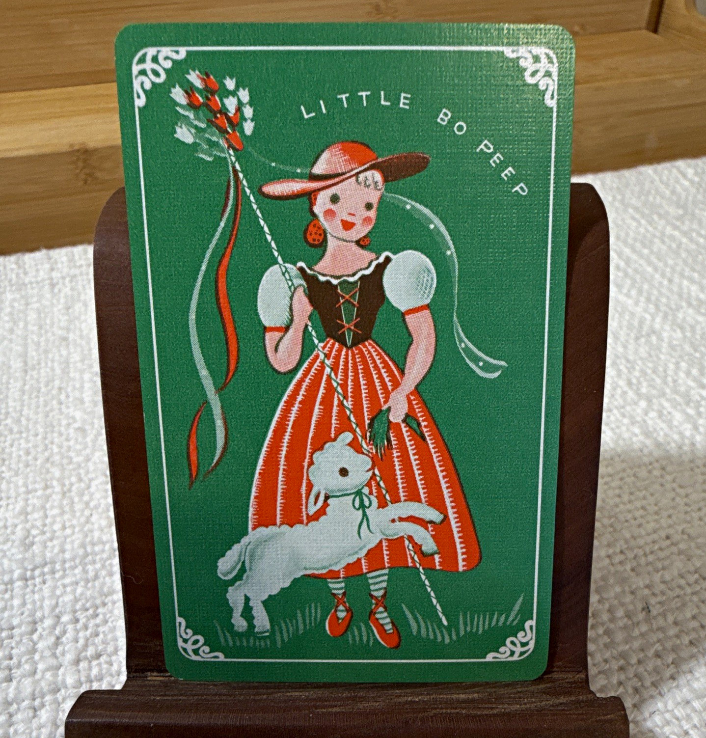 Vintage NOS Little Bo Peep Linen Single Playing Card - Green Vintage NOS Little Bo Peep Linen Single Playing Card - Green