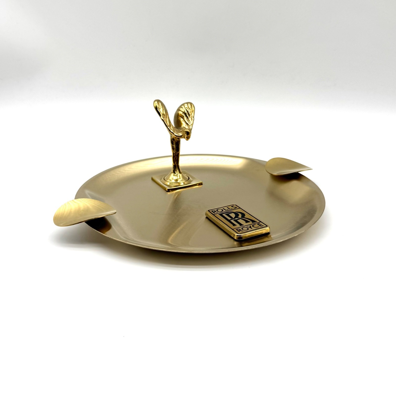 Rolls-Royce Cigar Ashtray Gold Spirit of Ecstasy Luxury Car Collectible Decor Rolls-Royce Cigar Ashtray Gold Spirit of Ecstasy Luxury Car Collectible Decor