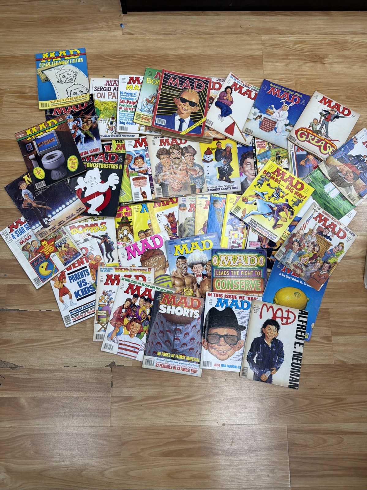 Huge VINTAGE 1980s 1990s Mad Magazine + Super Collecttion Lot Of VG-ok Huge VINTAGE 1980s 1990s Mad Magazine + Super Collecttion Lot Of VG-ok