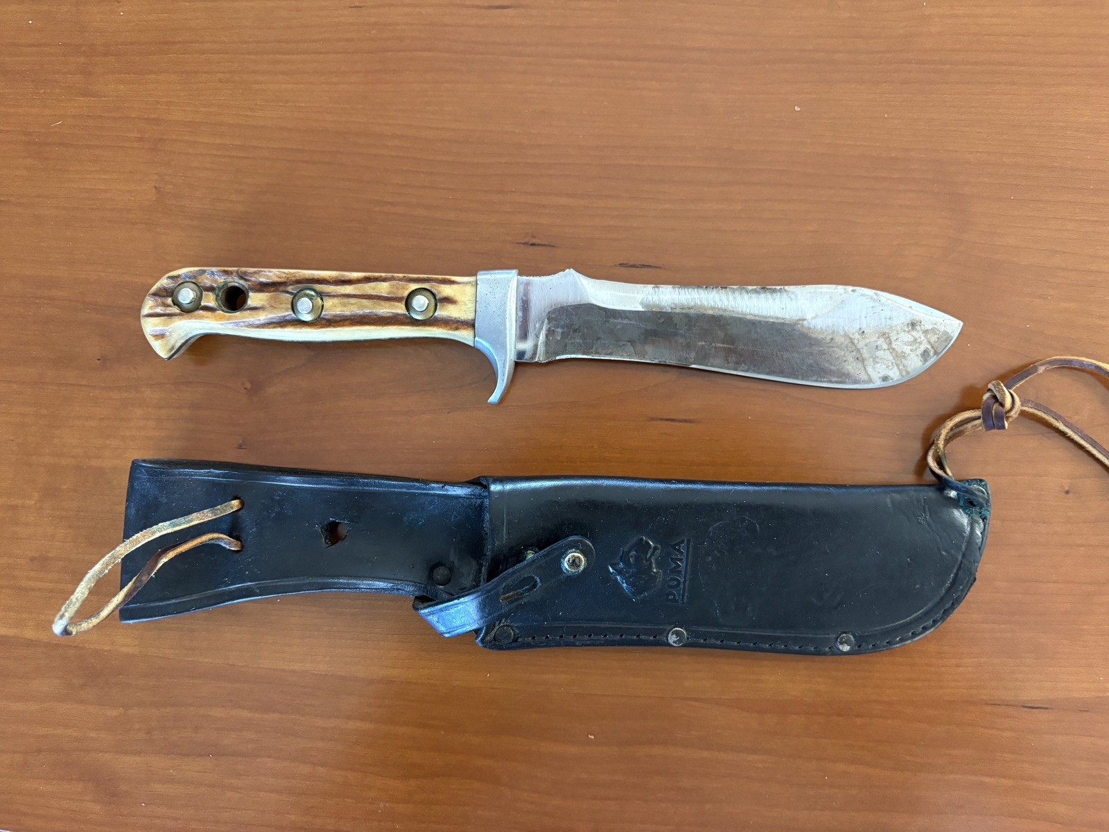 Vintage 1966 Puma White Hunter 6377 Stag Hunting Knife – Original Sheath Vintage 1966 Puma White Hunter 6377 Stag Hunting Knife – Original Sheath