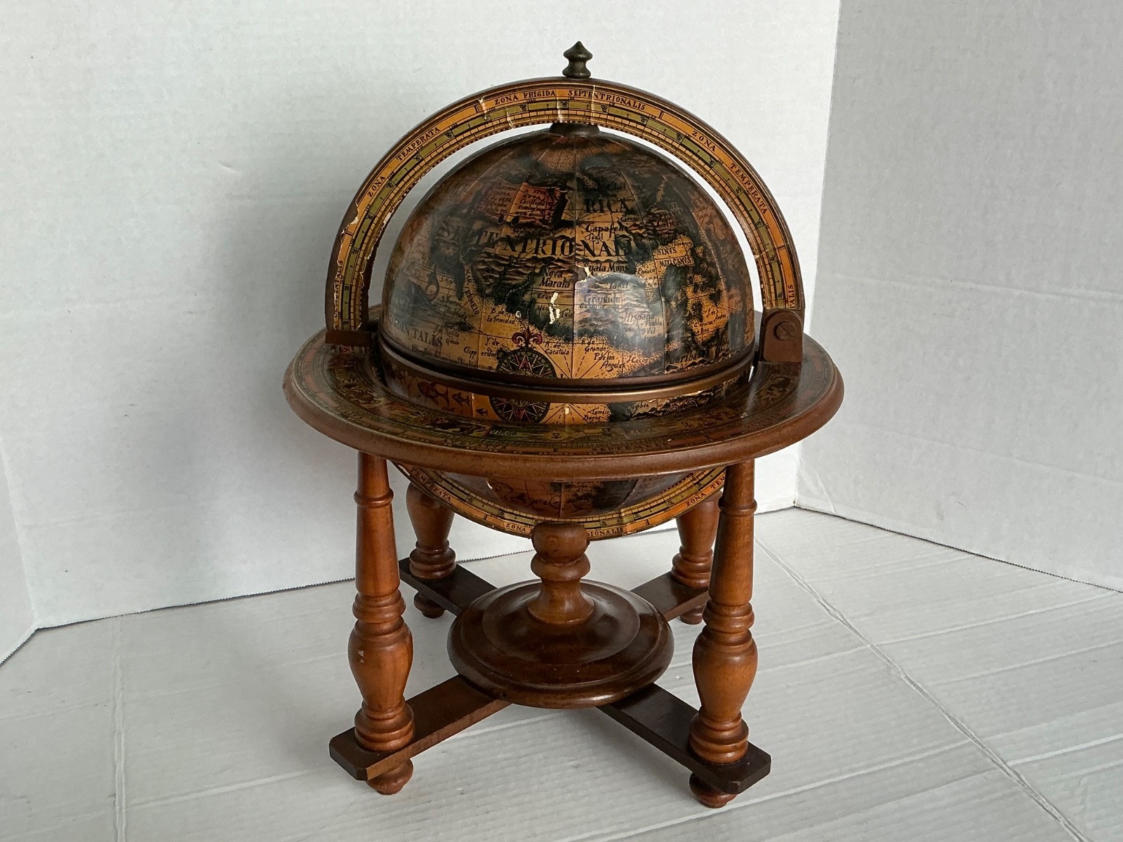Original Vintage Italian Globe Ice Bucket Bar Made in Italy 16’ x 14” Original Vintage Italian Globe Ice Bucket Bar Made in Italy 16’ x 14”