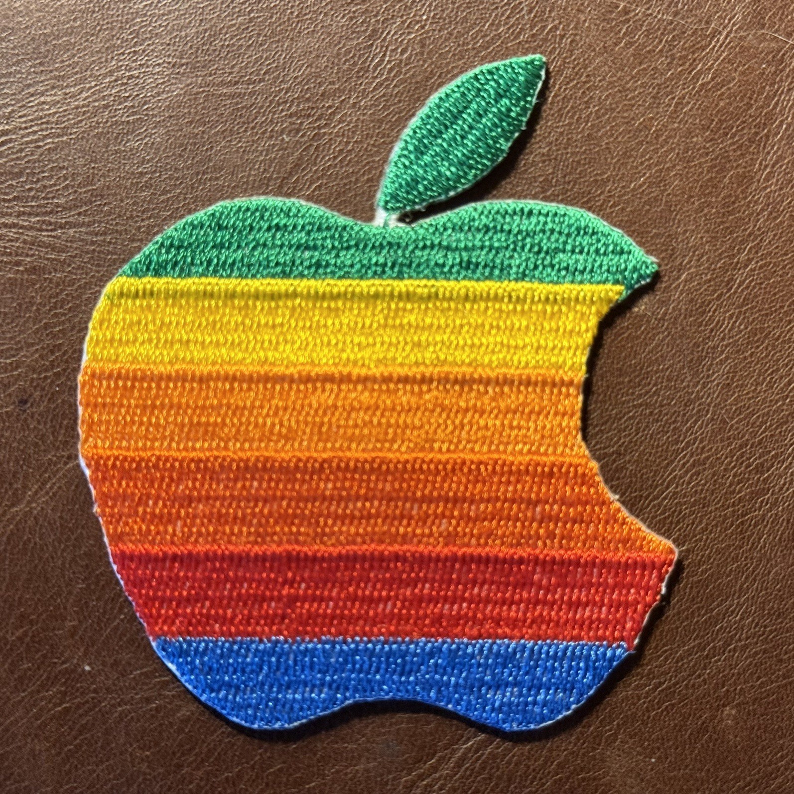 Large 7.5cm Apple Mac MacIntosh rainbow logo embroidered iron on sew on Patch Large 7.5cm Apple Mac MacIntosh rainbow logo embroidered iron on sew on Patch