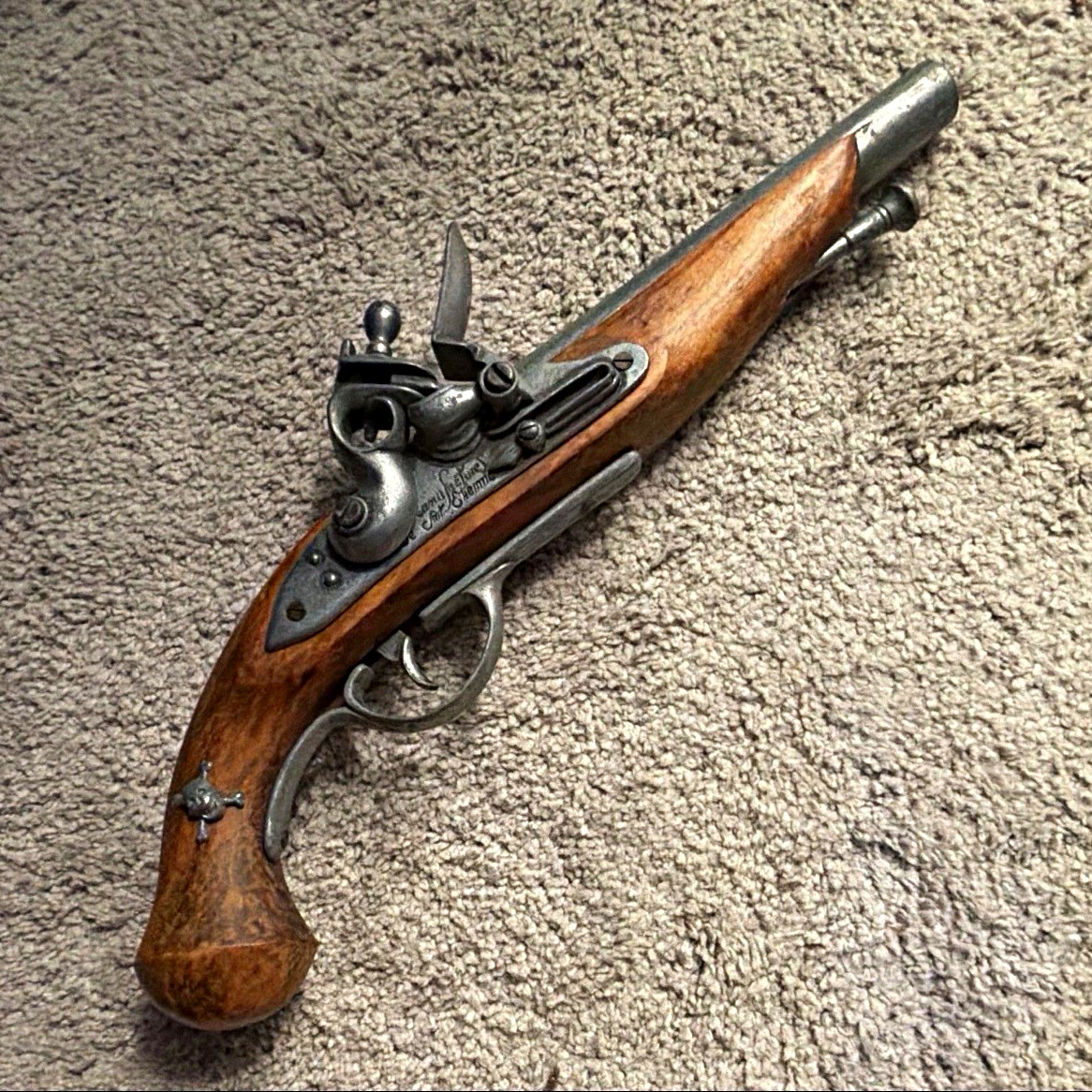 Vintage Denix French 18th Century Flintlock Pistol Made In Spain Vintage Denix French 18th Century Flintlock Pistol Made In Spain