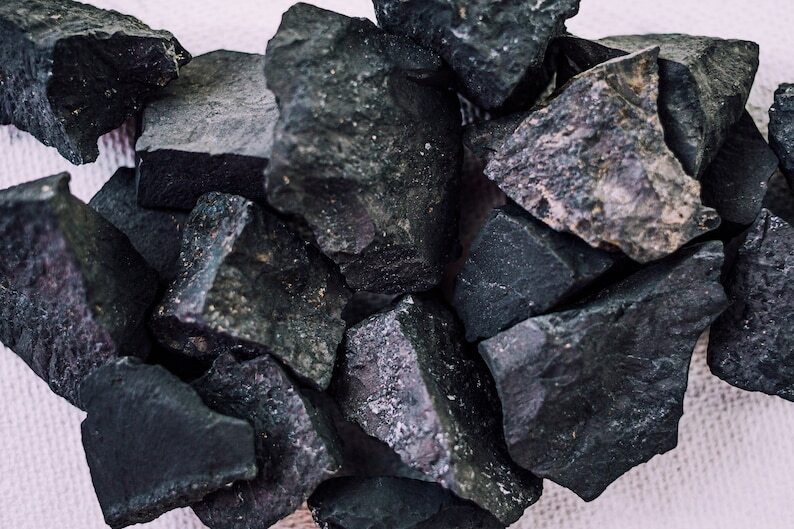Raw Shungite Stones - Bulk Rough Stones from Russia - Healing Crystals Bulk Raw Shungite Stones - Bulk Rough Stones from Russia - Healing Crystals Bulk