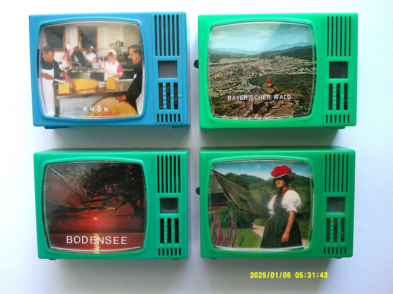 Vintage 4 Telemag TV Tourism Viewers Germany from the 60's in great shape. Vintage 4 Telemag TV Tourism Viewers Germany from the 60's in great shape.