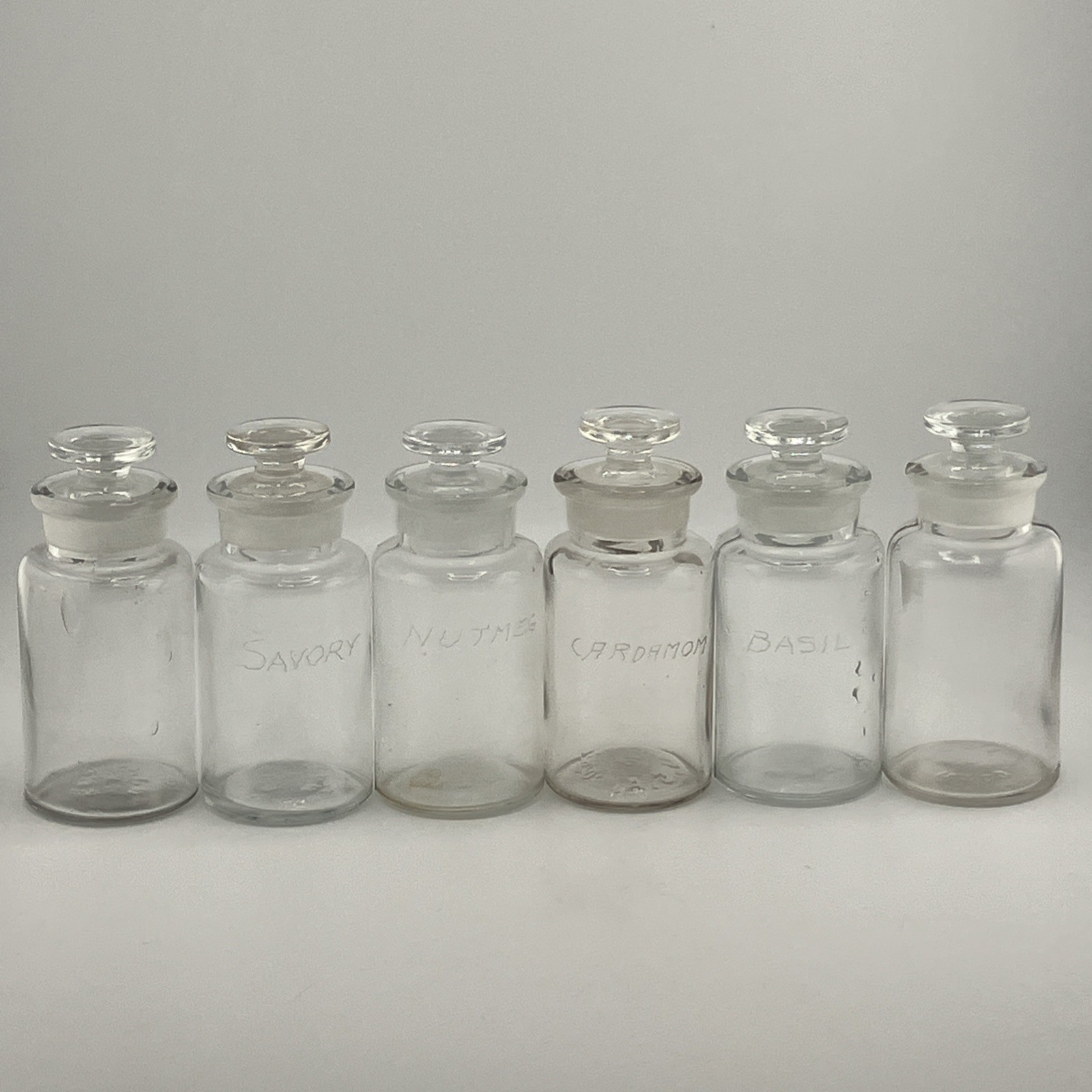 Antique Spice Jar Apothecary Lot Of 6 Empty Clear Glass Flat Caps Whitall Tatum Antique Spice Jar Apothecary Lot Of 6 Empty Clear Glass Flat Caps Whitall Tatum