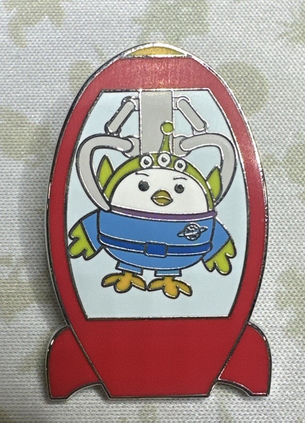 2026 Shanghai Disney Al’s Toy Barn Toy Story Mystery Pin Alien With Space Crane 2026 Shanghai Disney Al’s Toy Barn Toy Story Mystery Pin Alien With Space Crane