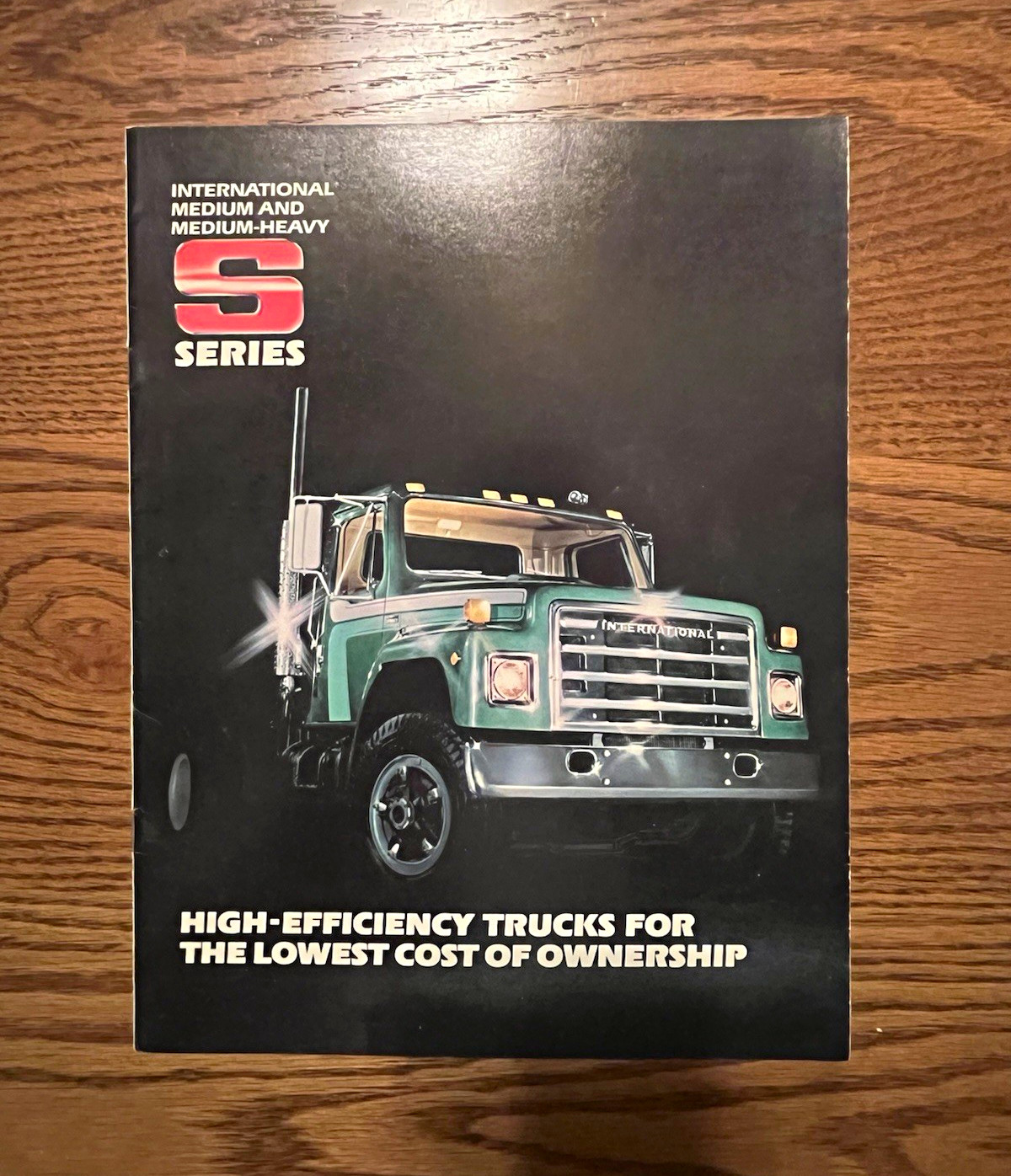 1980 International Medium & Medium-Heavy S Series 5 Series Trucks Sales Brochure 1980 International Medium & Medium-Heavy S Series 5 Series Trucks Sales Brochure