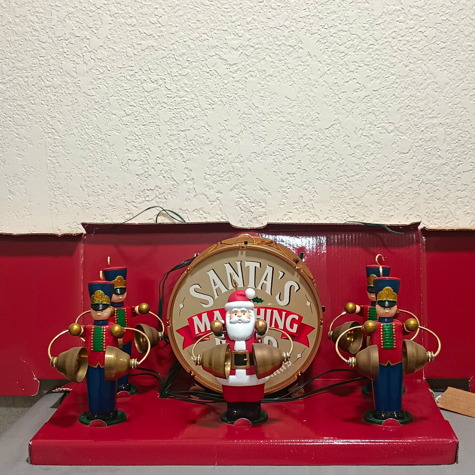 Mr.Christmas 2001 Santa's Marching Band Soldiers See Description Mr.Christmas 2001 Santa's Marching Band Soldiers See Description