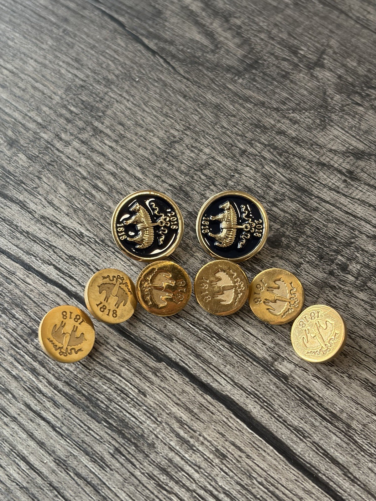 Brooks Brothers 1818 Golden Fleece Gold-Tone Button Replacement 2 FRONT 6 CUFF Brooks Brothers 1818 Golden Fleece Gold-Tone Button Replacement 2 FRONT 6 CUFF