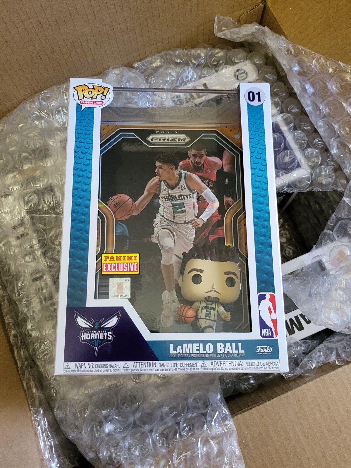 2020-21 LaMelo Ball Funko Pop 11x8 NBA Figurine with Gold PRIZM Rookie RC #01