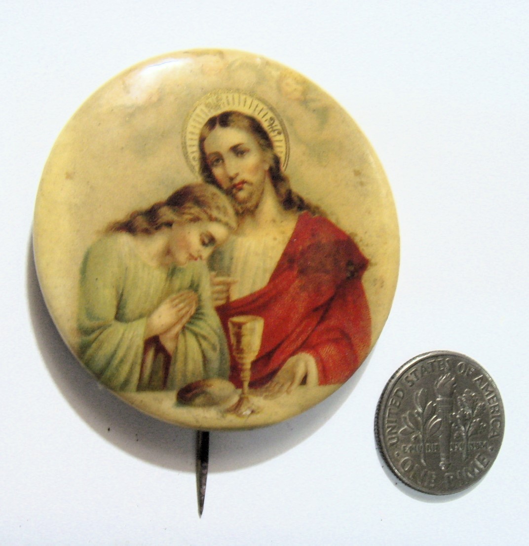 1890s antique 44 mm catholic Holy communion Jesus pinback button 54399