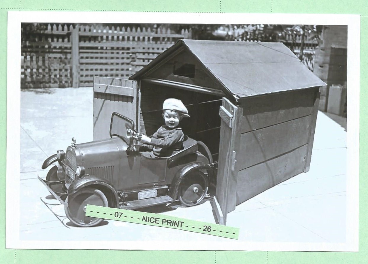 Found PHOTO of an Old Vintage 1930\'s Pedal Car with a Young Boy Driving Found PHOTO of an Old Vintage 1930\'s Pedal Car with a Young Boy Driving