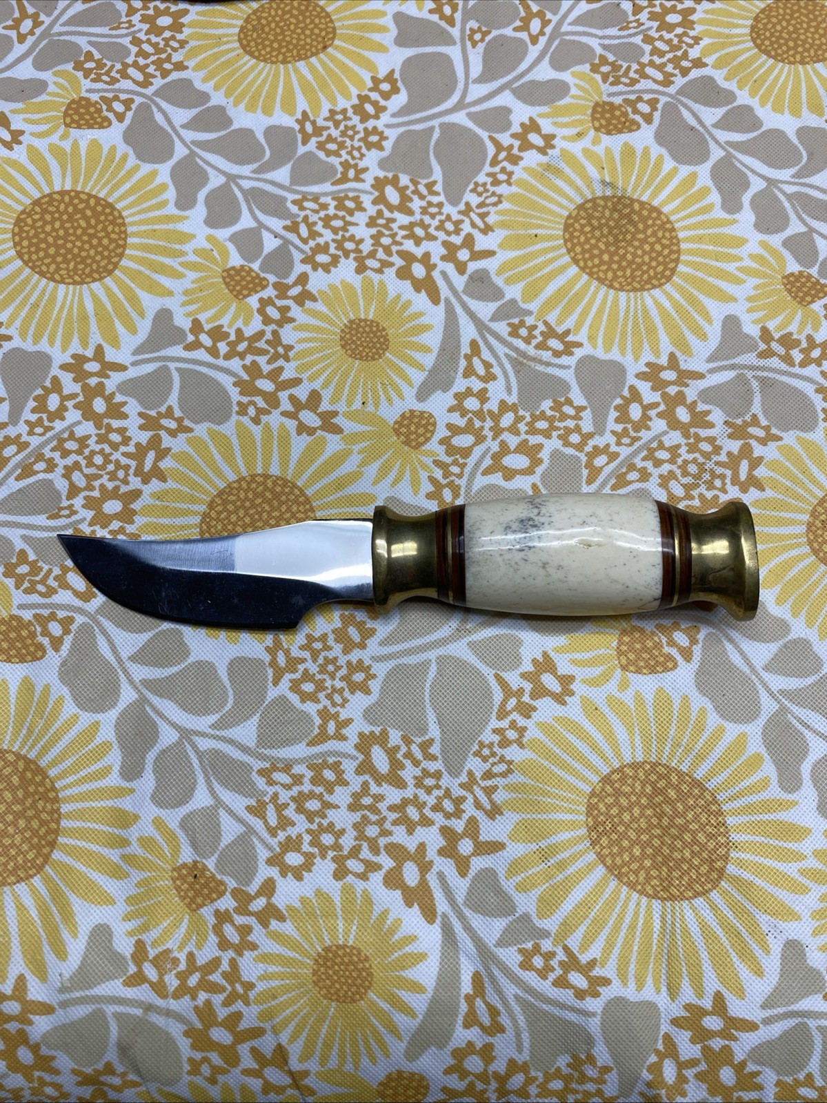Vintage Unmarked Hunting Skinning Knife Bone Handle Brass Vintage Unmarked Hunting Skinning Knife Bone Handle Brass