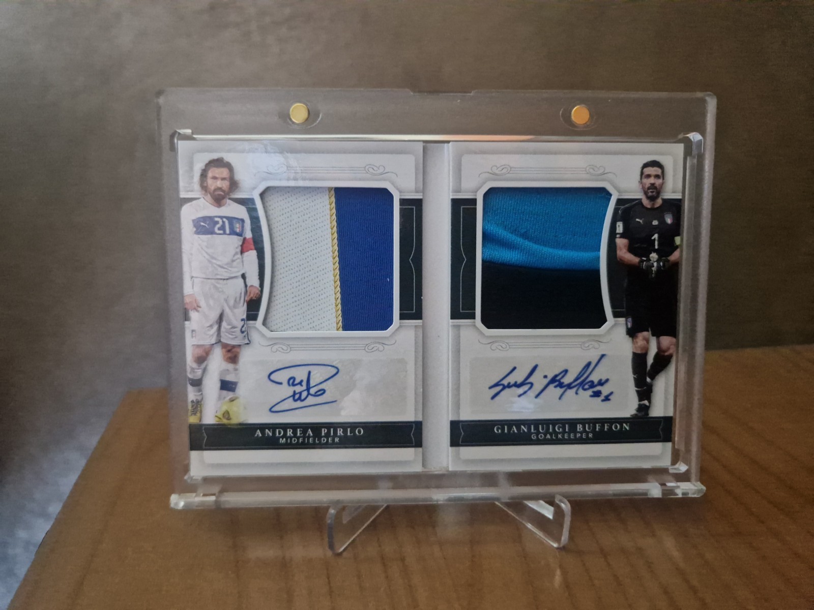 2018 National Treasures Dual Jersey Autograph Booklet Andrea Pirlo Gianluigi... 2018 National Treasures Dual Jersey Autograph Booklet Andrea Pirlo Gianluigi...