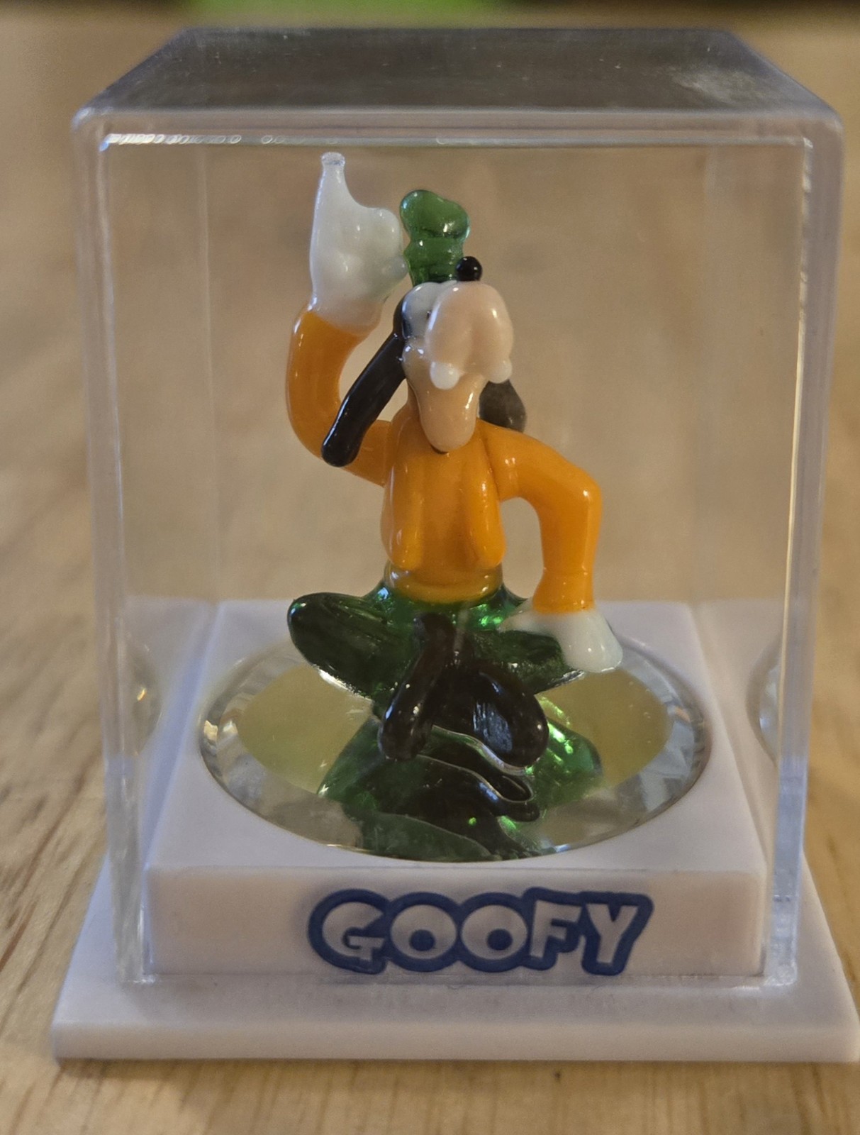 Vintage Disney Spun Glass Goofy Figurine Clear Case Labeled Pristine Mint Vintage Disney Spun Glass Goofy Figurine Clear Case Labeled Pristine Mint