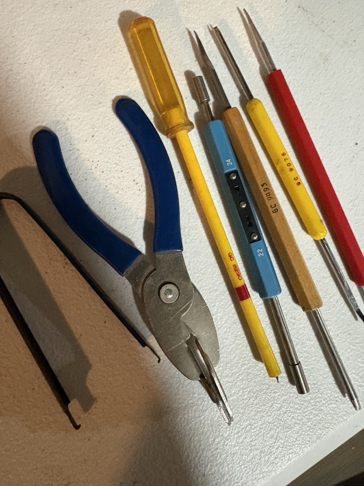 Vintage GC Electronics Tool Lot Pin Extractor Pliers Picks 9163 9076 2290 As Is Vintage GC Electronics Tool Lot Pin Extractor Pliers Picks 9163 9076 2290 As Is