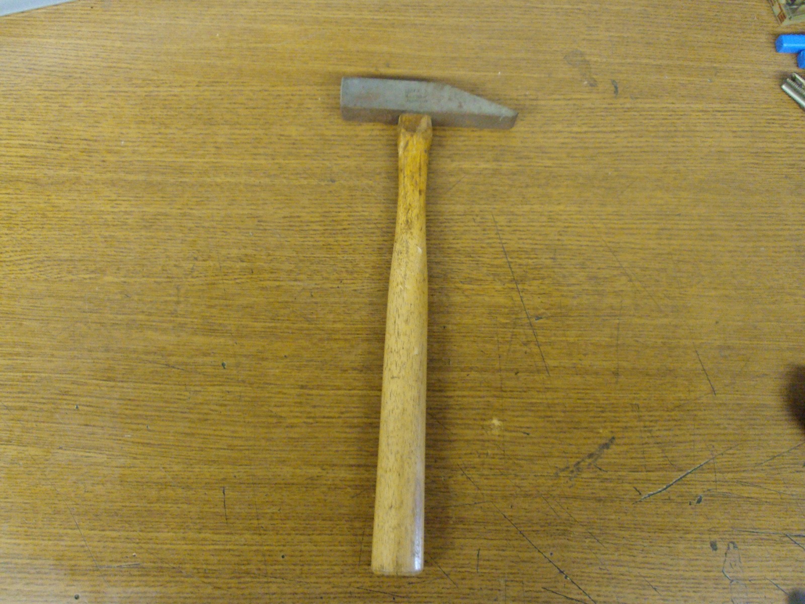 New Old Stock Niagra Tool Works Cross Peen Pein Tinners Hammer 16 Ounce New Old Stock Niagra Tool Works Cross Peen Pein Tinners Hammer 16 Ounce
