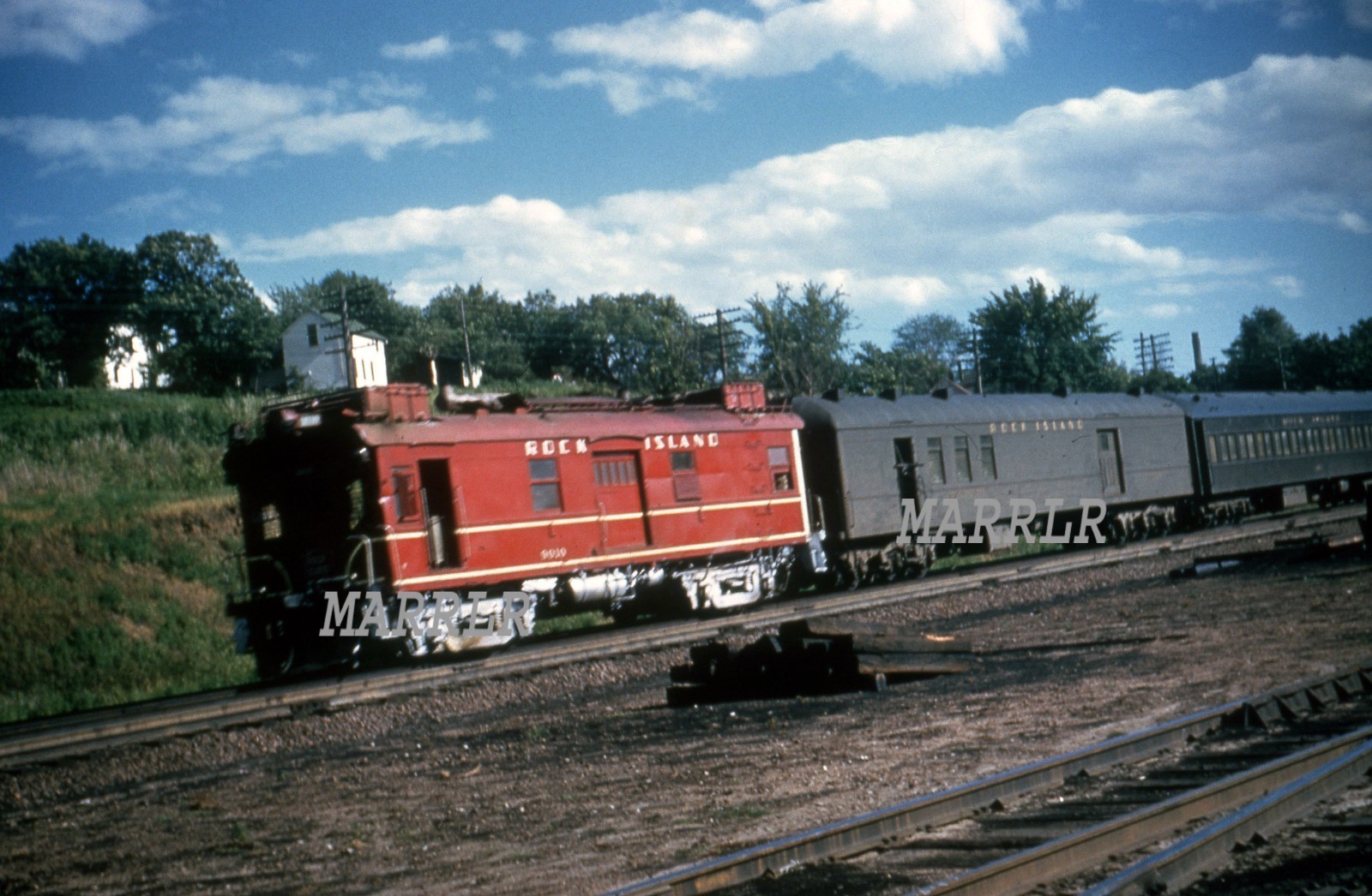 RR Photo-ROCK ISLAND CRI&P 9939 Passenger Action RR Photo-ROCK ISLAND CRI&P 9939 Passenger Action