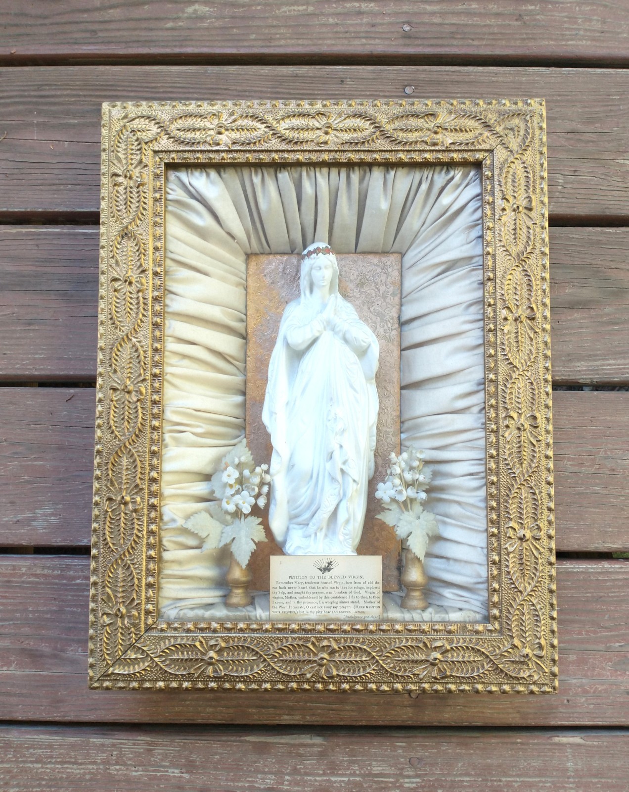 Antique Religious Blessed Virgin Mary Statue Prayer Shrine Shadow Box Frame Antique Religious Blessed Virgin Mary Statue Prayer Shrine Shadow Box Frame