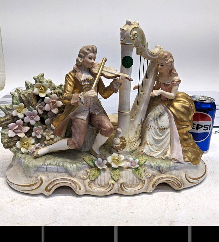 Lenwile Ardalt Vintage Porcelain Music Box Lamp Lenwile Ardalt Vintage Porcelain Music Box Lamp