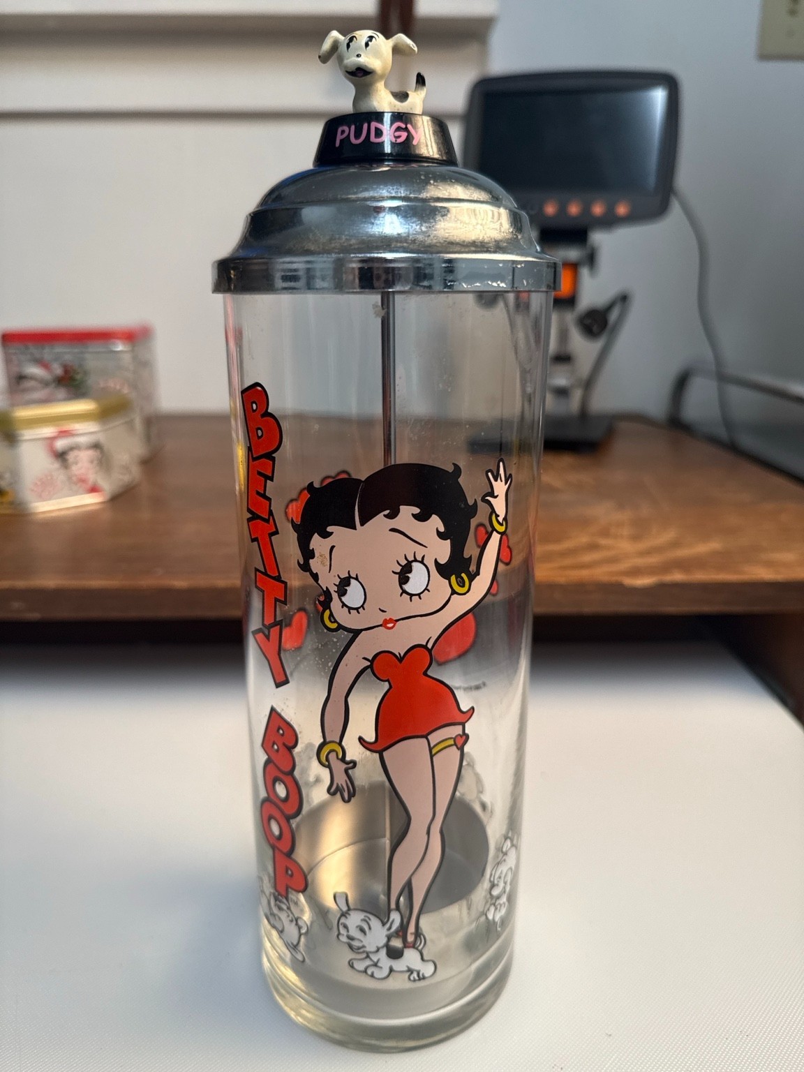 Vintage 1998 Betty Boop & Pudgy Glass Straw Holder Canister w/ Lid Topper Kitche