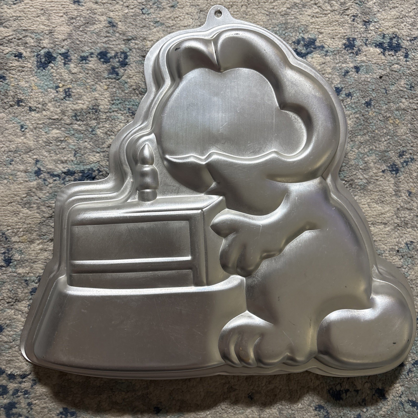 Wilton Garfield Character Cake Pan Mold 2105-2447 Aluminum Vintage EUC Wilton Garfield Character Cake Pan Mold 2105-2447 Aluminum Vintage EUC