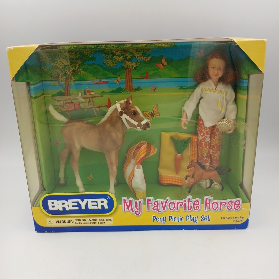 BREYER MY FAVORITE HORSE PONY PICNIC PLAY SET #1387 2010 ( NEW IN BOX) BREYER MY FAVORITE HORSE PONY PICNIC PLAY SET #1387 2010 ( NEW IN BOX)