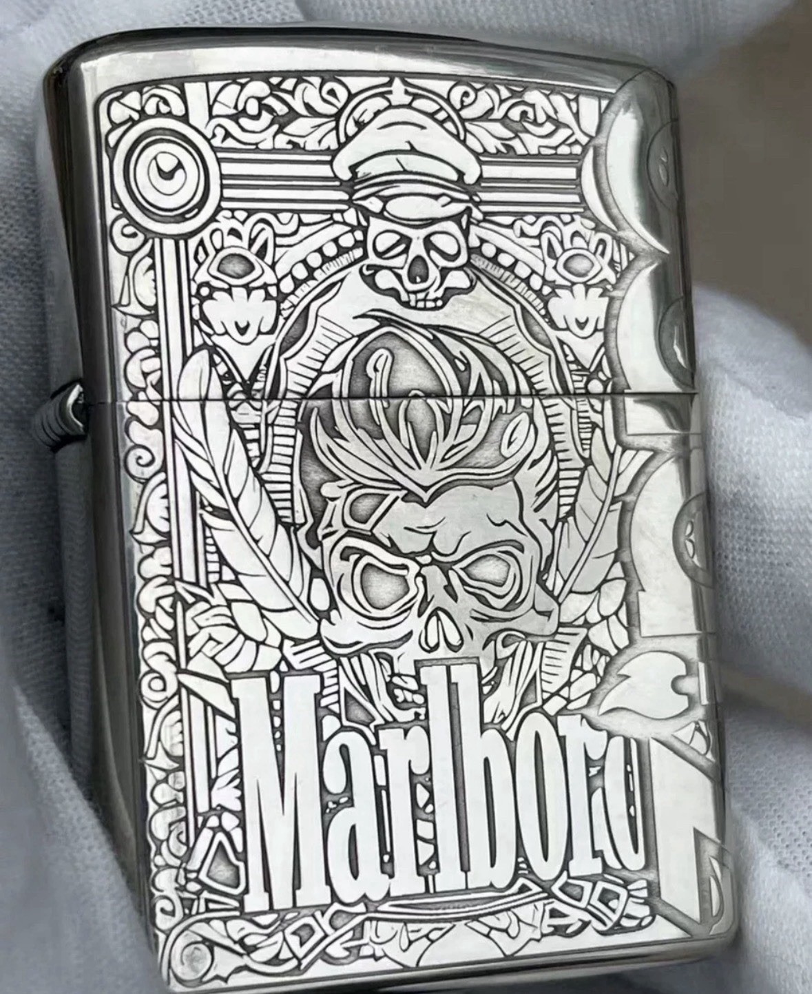 Marlboro Vintage Skull & Heart Zippo Lighter Silver 5 Sides In a New Box Marlboro Vintage Skull & Heart Zippo Lighter Silver 5 Sides In a New Box
