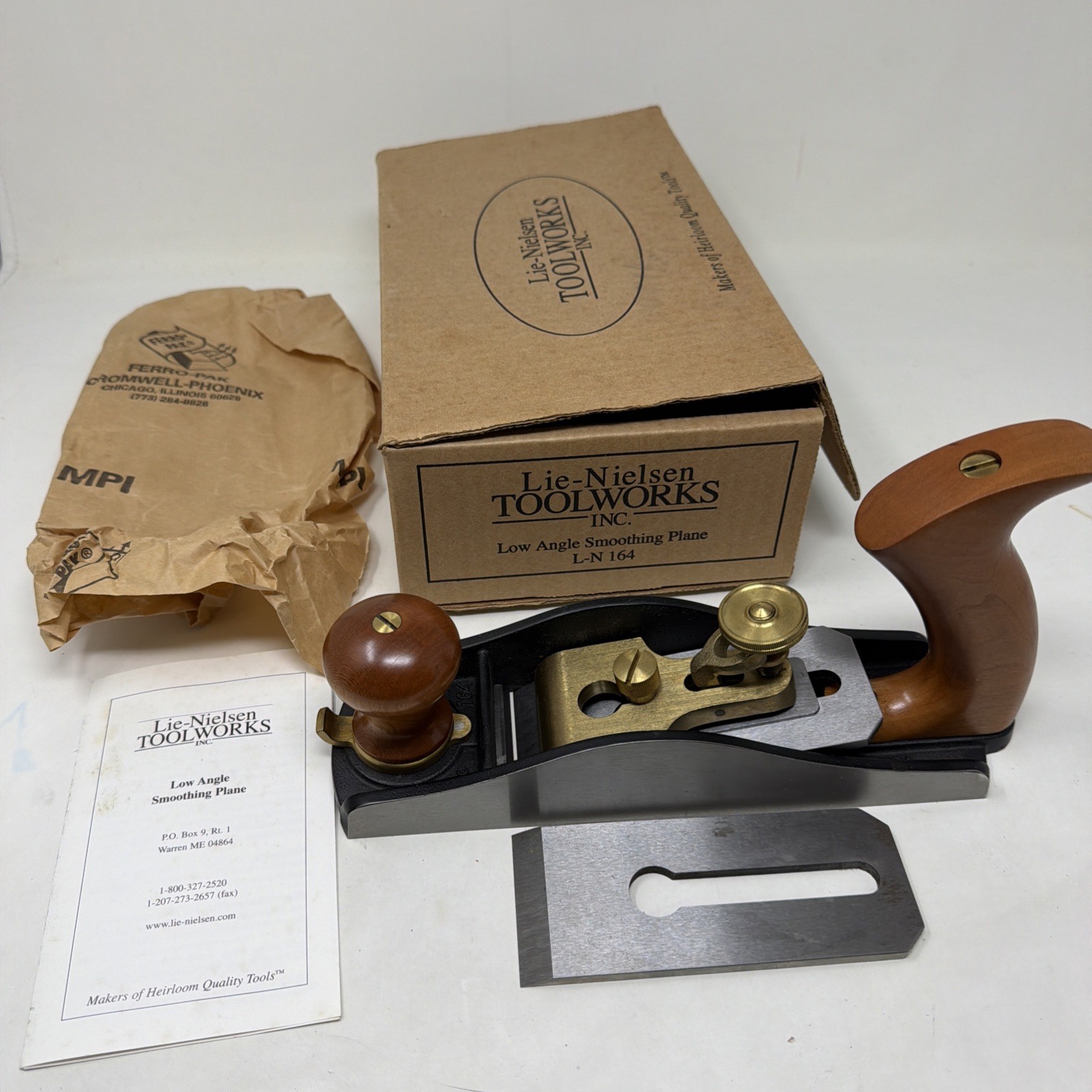 Lie-Nielsen Iron Low Angle Bench Smooth Plane No L-N 164 In Excellent Condition