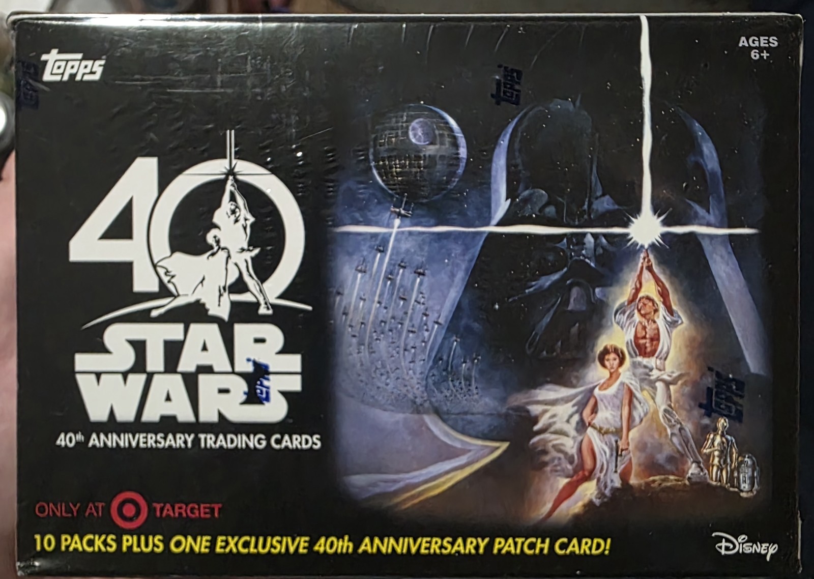 2017 Topps Star Wars 40th Anniversary Sealed Blaster Box - Exclusive Patch Card 2017 Topps Star Wars 40th Anniversary Sealed Blaster Box - Exclusive Patch Card
