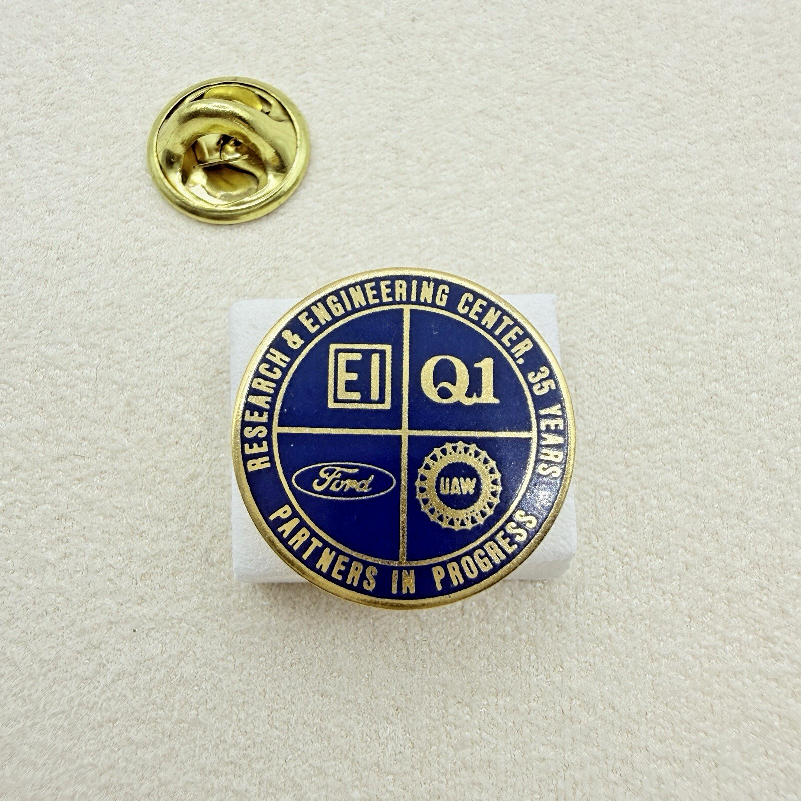 Ford UAW Research Engineering Center 35 Years Pin EI Q1 Partners in Progress Ford UAW Research Engineering Center 35 Years Pin EI Q1 Partners in Progress