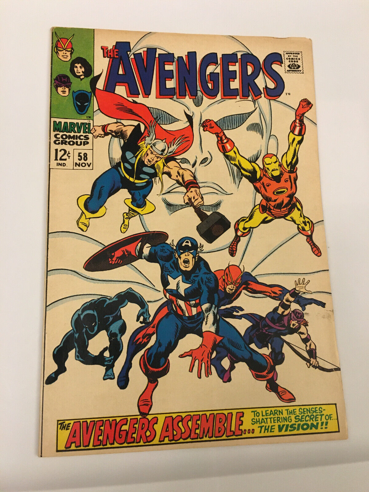 The Avengers Comic #58 NOT CGC GREAT TO ADD TO YOUR MARVEL COLLECTION