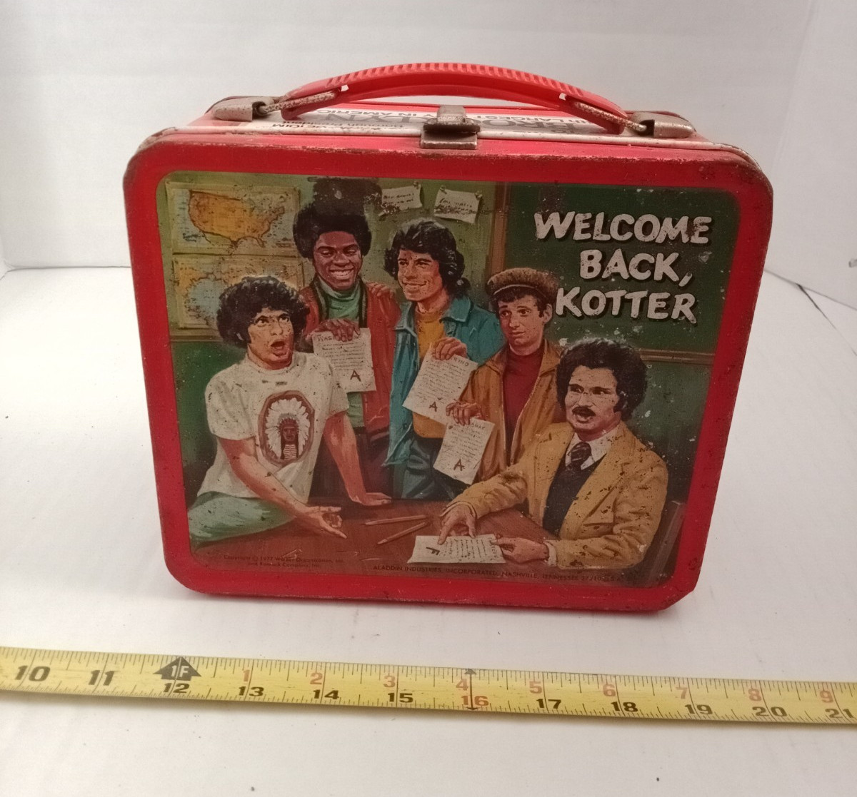 vintage 1977 Welcome Back Kotter metal Lunch Box, John Travolta, Aladdin. vintage 1977 Welcome Back Kotter metal Lunch Box, John Travolta, Aladdin.