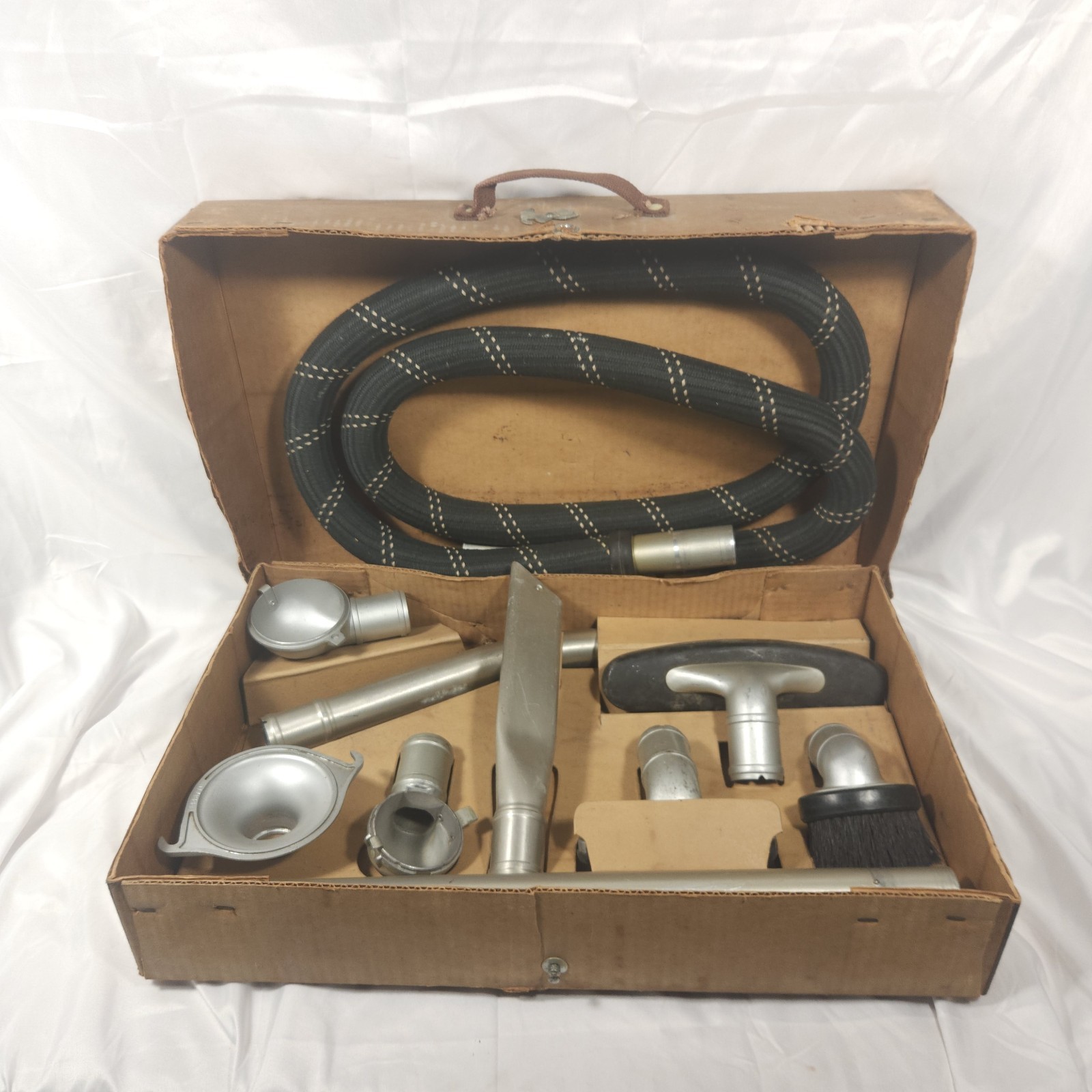 Vintage 1930s Hoover Model 8450 Dusting Cleaning Tool Set w/Hose As Is Read Vintage 1930s Hoover Model 8450 Dusting Cleaning Tool Set w/Hose As Is Read