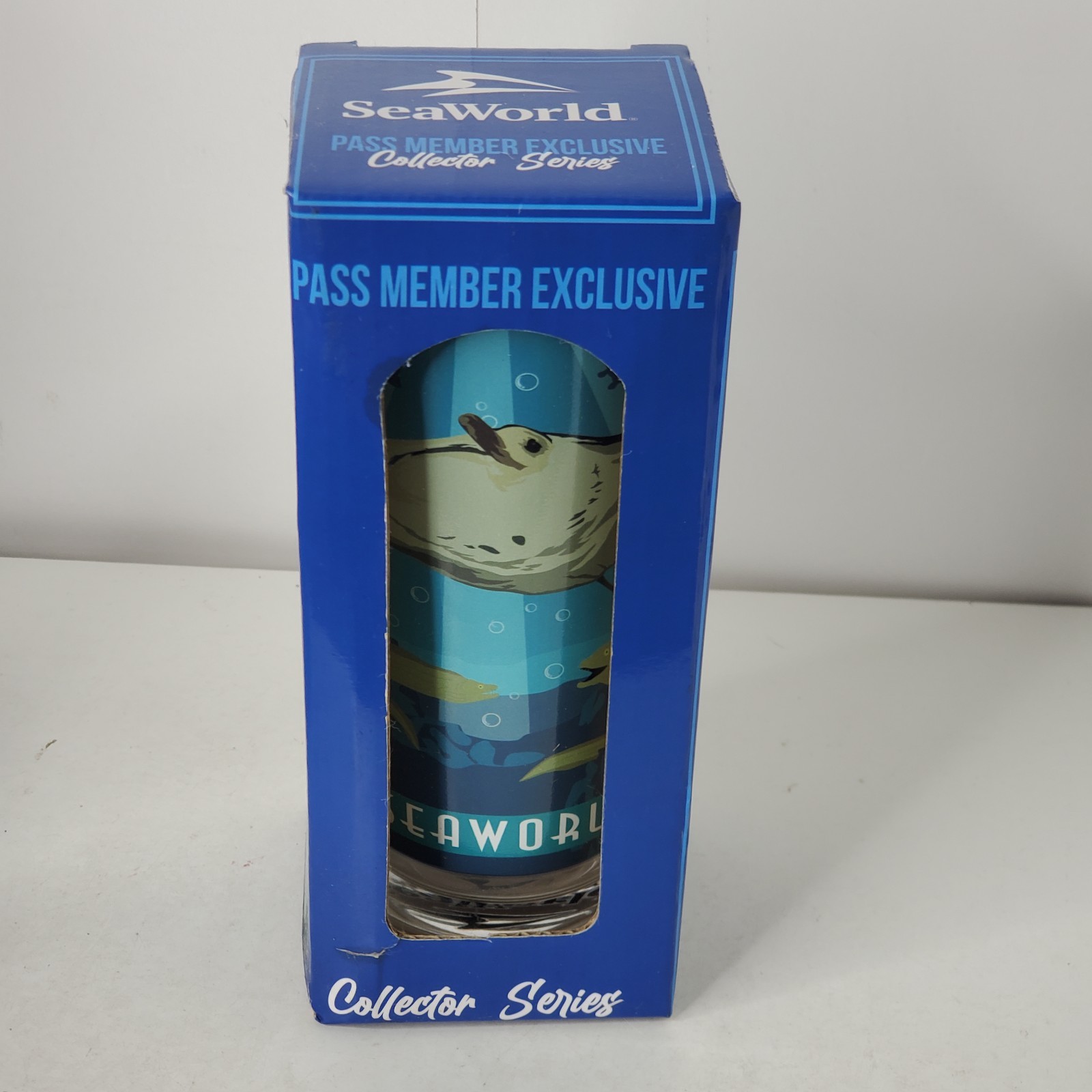 SeaWorld 2022 Pass Member Exclusive Sting Ray 11 Oz Glass Collector Series Manta SeaWorld 2022 Pass Member Exclusive Sting Ray 11 Oz Glass Collector Series Manta