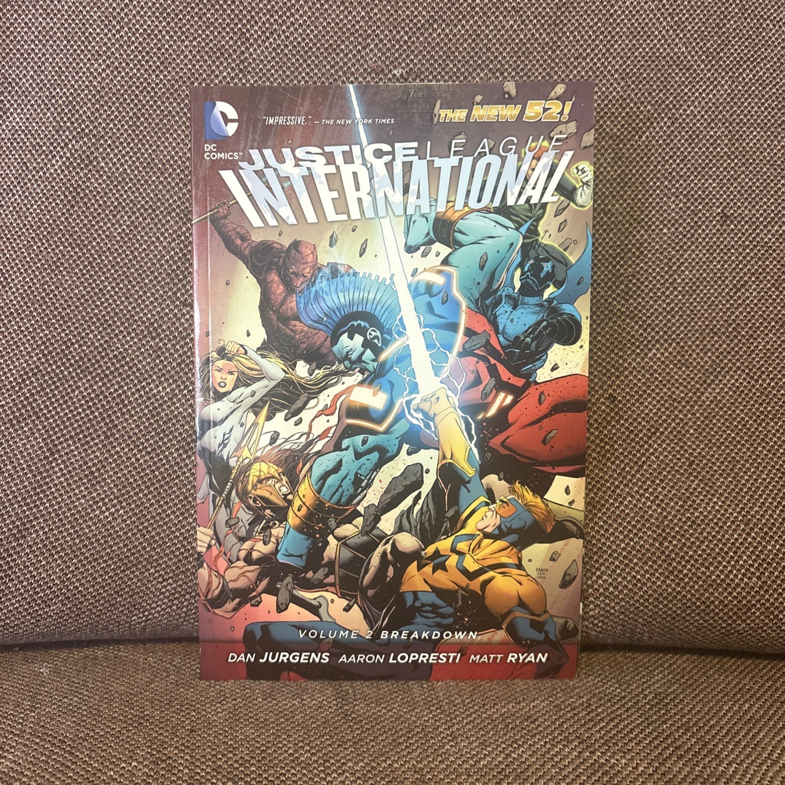 Justice League International Vol. 2: Breakdown (The New 52) Justice League International Vol. 2: Breakdown (The New 52)