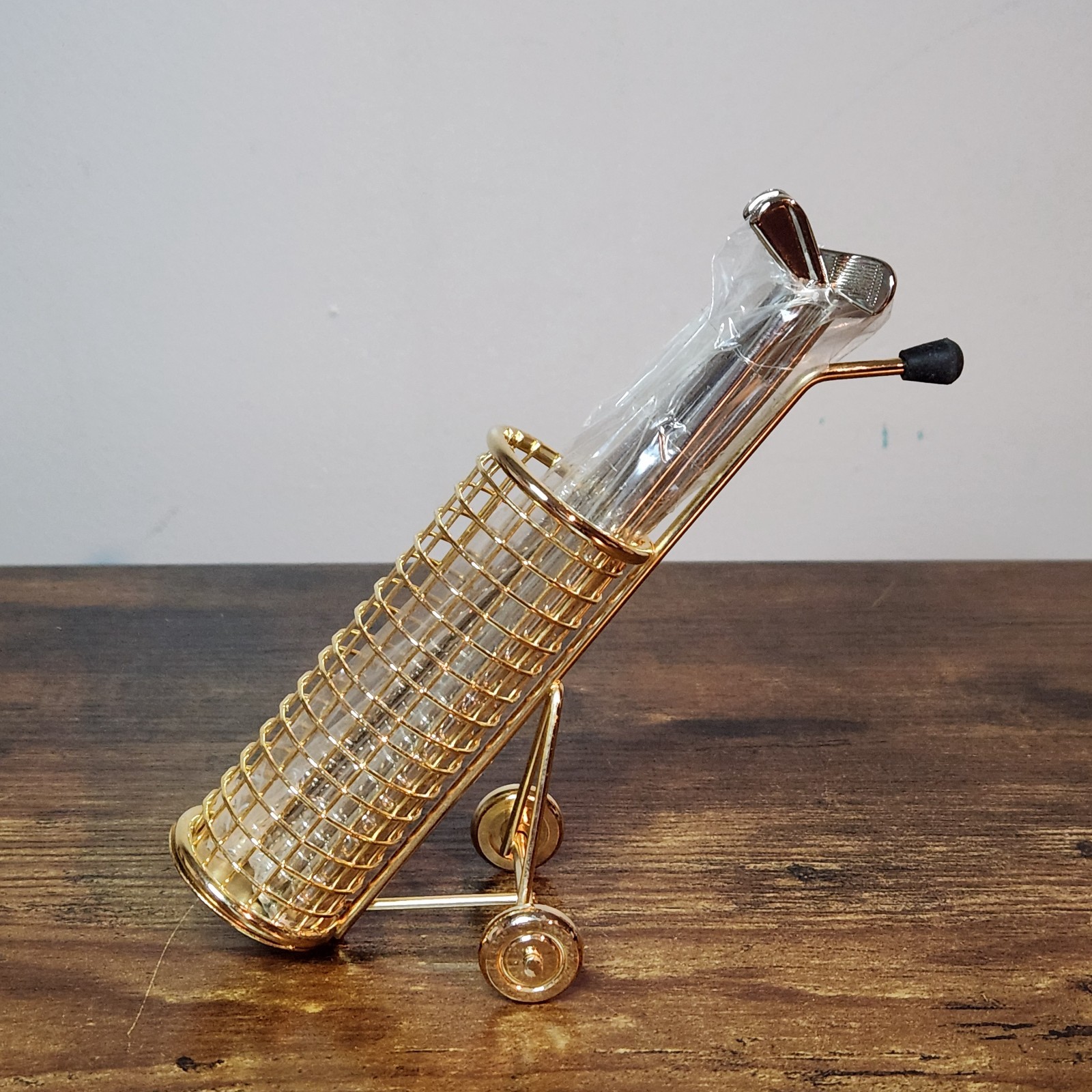Vintage MCM Golf Club Cocktail Stirrers Swizzle Sticks Set with Gold Golf Bag Vintage MCM Golf Club Cocktail Stirrers Swizzle Sticks Set with Gold Golf Bag