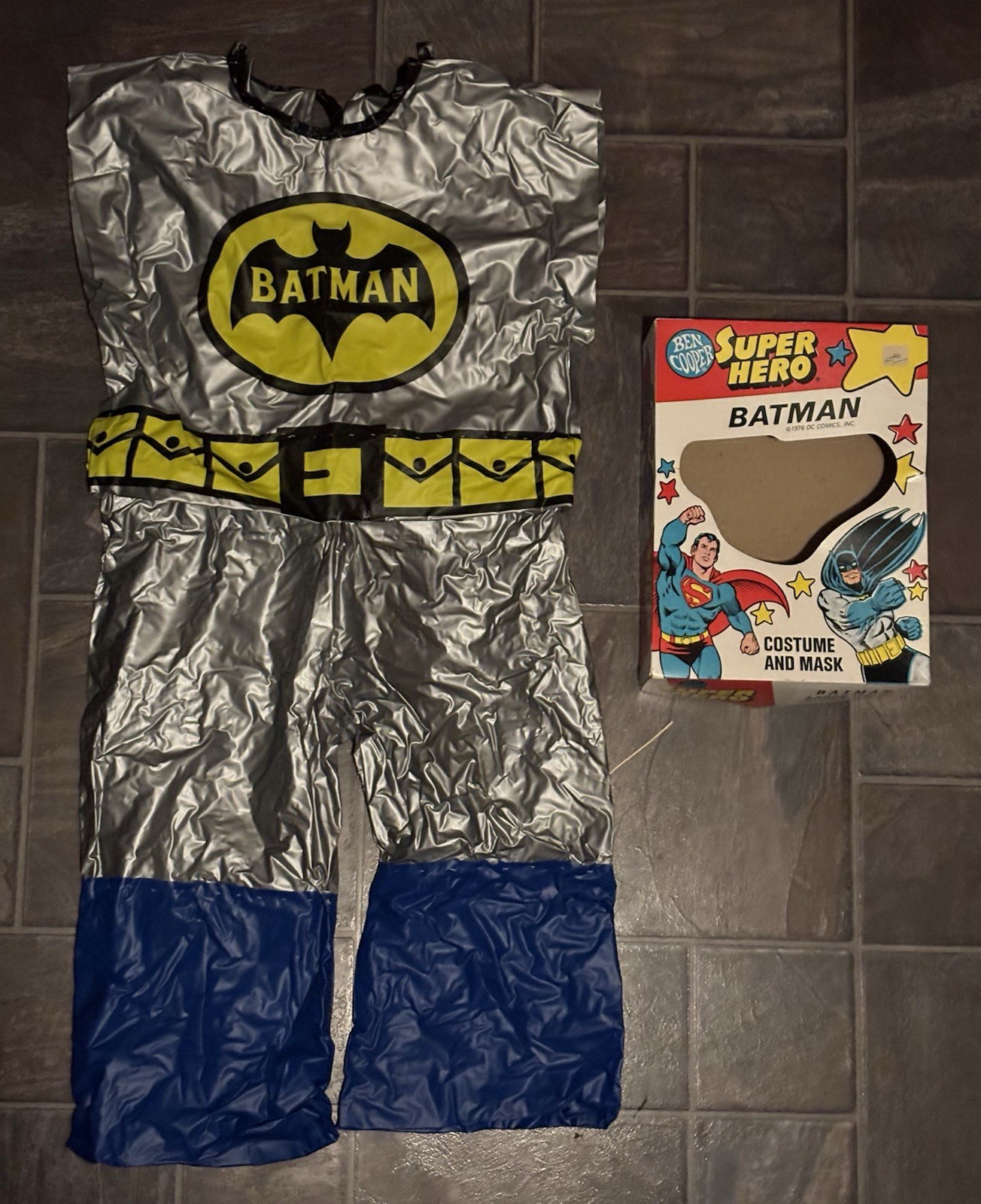 Vintage 1976 Ben Cooper Super Hero Batman Halloween Costume & Box Youth Large Vintage 1976 Ben Cooper Super Hero Batman Halloween Costume & Box Youth Large