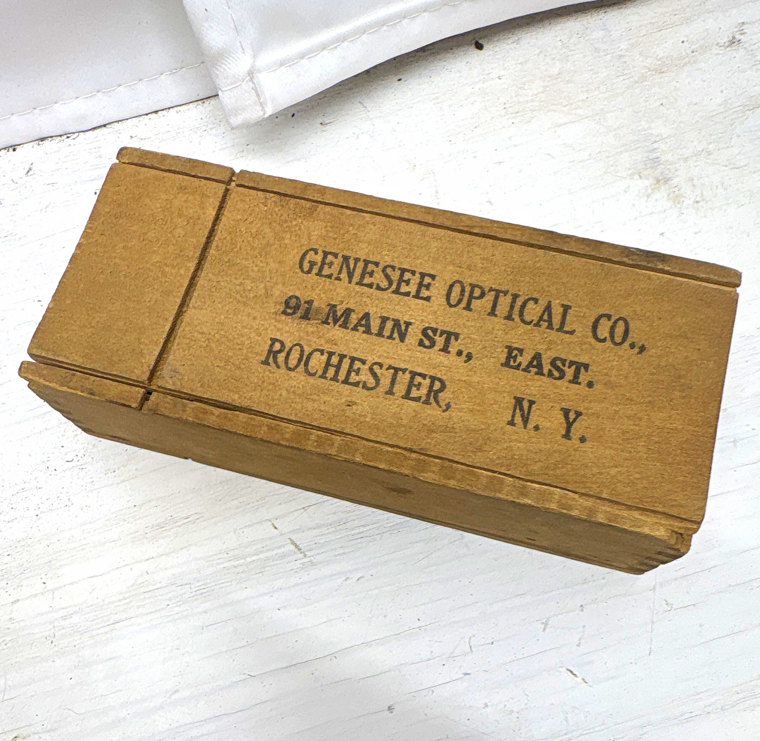 Antique Genesee Optical Co Box Rochester NY 1908 Washington 2c Postage Stamp Antique Genesee Optical Co Box Rochester NY 1908 Washington 2c Postage Stamp