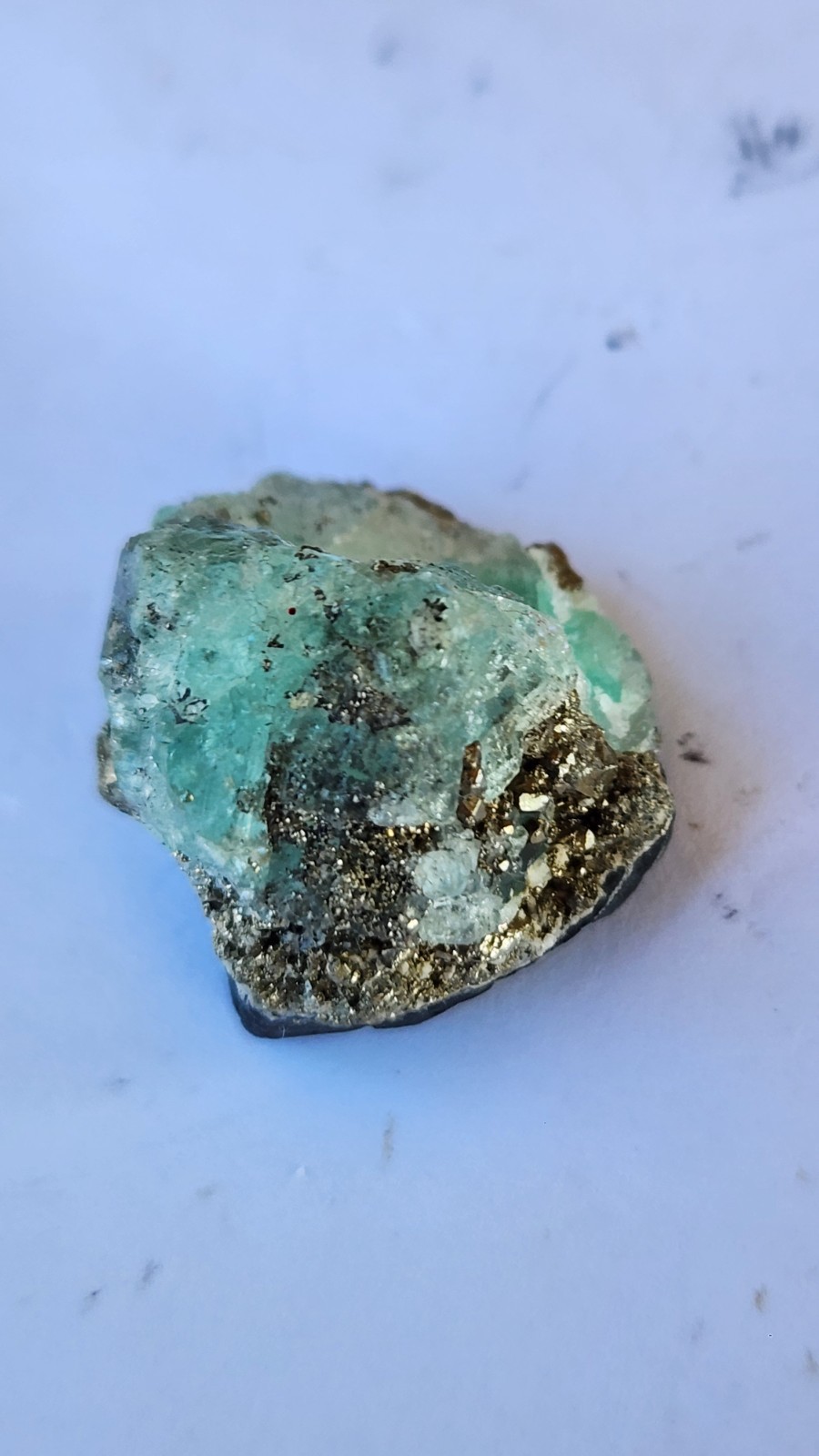12g Natural Untreated Emerald Specimen Muzo Matrix Calcite Quartz Pyrite