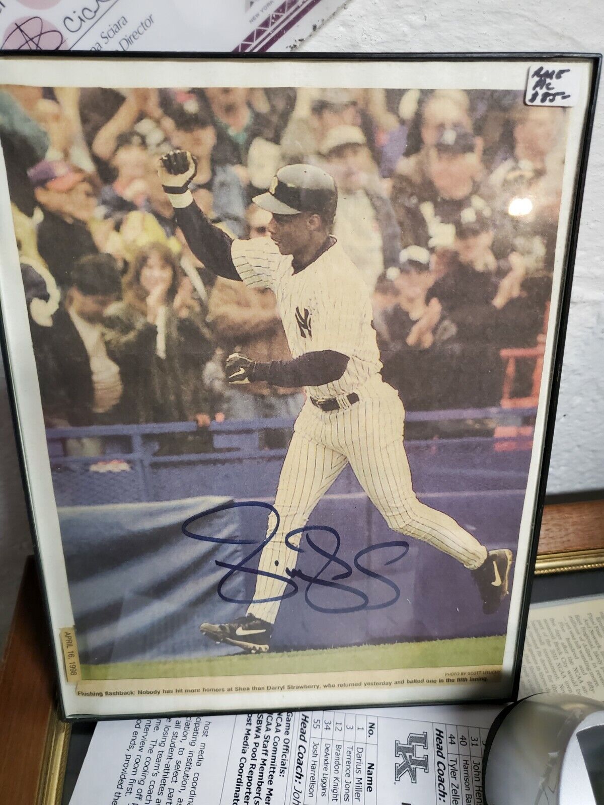 Darryl Strawberry Rare Signed Clip From Homer At Shea As A Yankee In Pinstripes