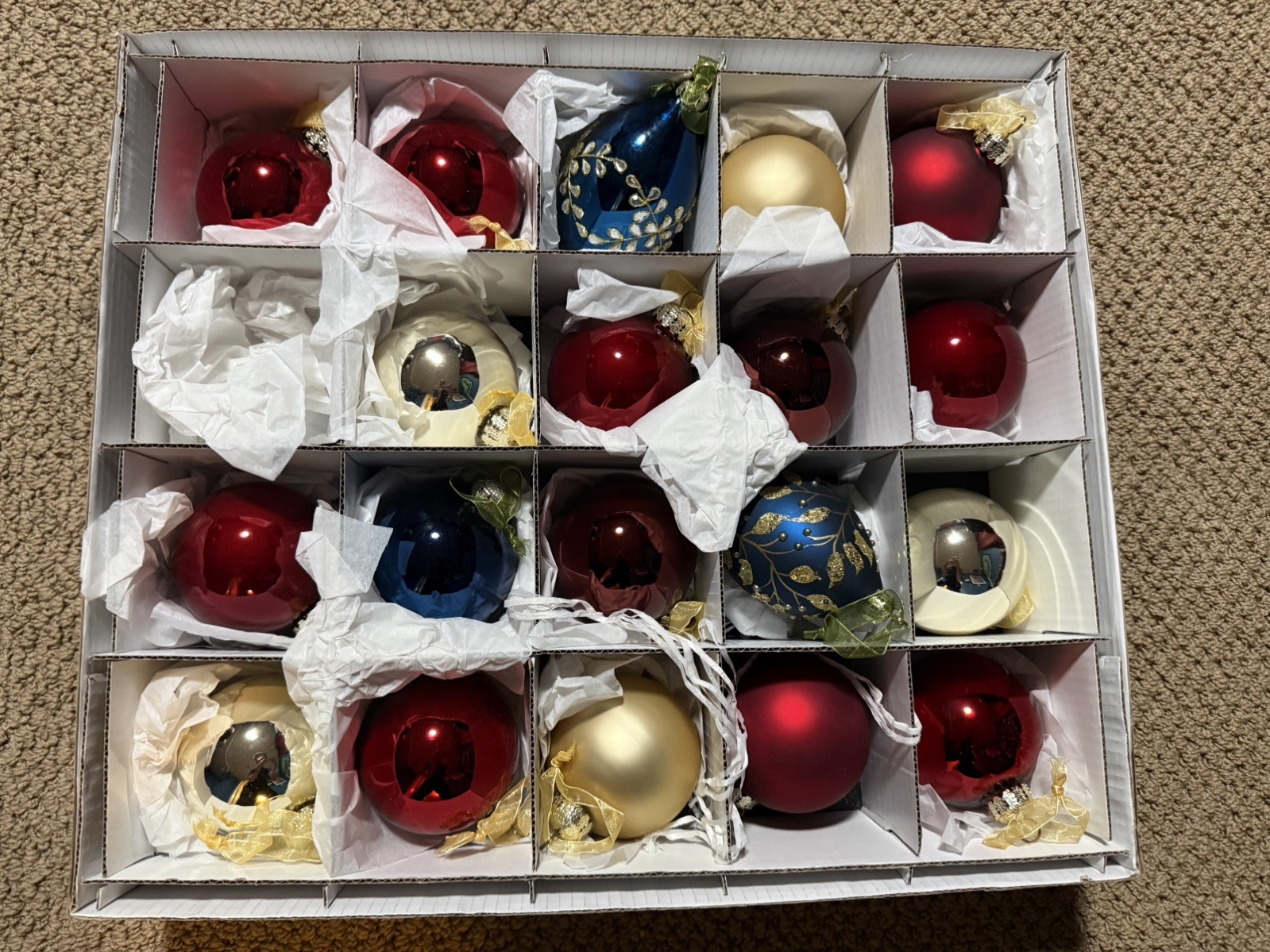 19 Piece Luxury Frontgate Holiday Collection Glass Ornaments- Red, Gold, Blue 19 Piece Luxury Frontgate Holiday Collection Glass Ornaments- Red, Gold, Blue