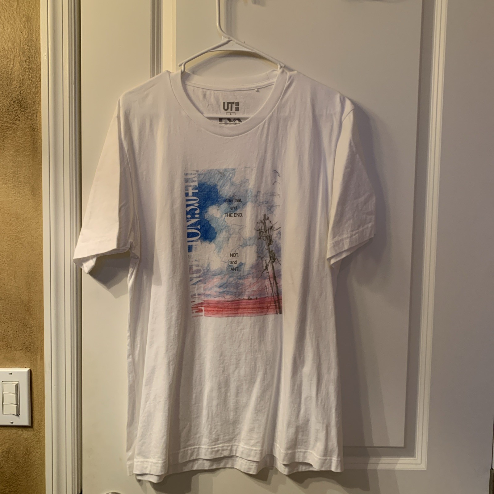 UNIQLO UT Collaboration Shin Evangelion Movie Graphic T-Shirt 2020 Large UNIQLO UT Collaboration Shin Evangelion Movie Graphic T-Shirt 2020 Large