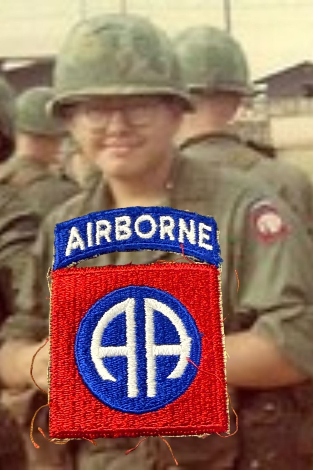 COLOR 82nd AIRBORNE DIVISION One-Piece VIETNAM WAR 1968-1969 Patch COLOR 82nd AIRBORNE DIVISION One-Piece VIETNAM WAR 1968-1969 Patch